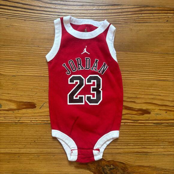 Jordan 23 red white sleeveless baby bodysuit SIZE 0-6M - Picture 1 of 5